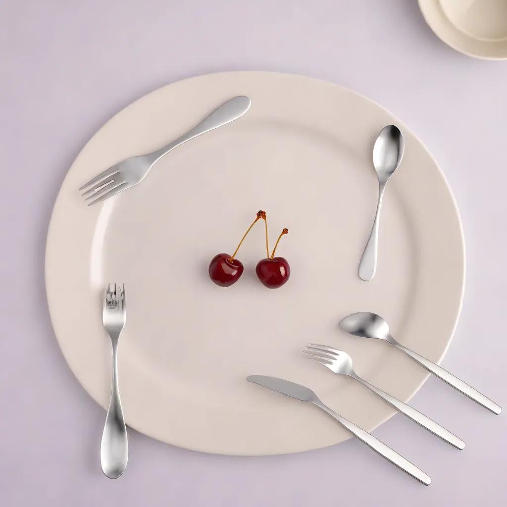 Couverts de Table en Titane-7